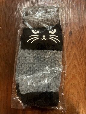 Cozy Cat Knit Fingerless Gloves - Gray Black